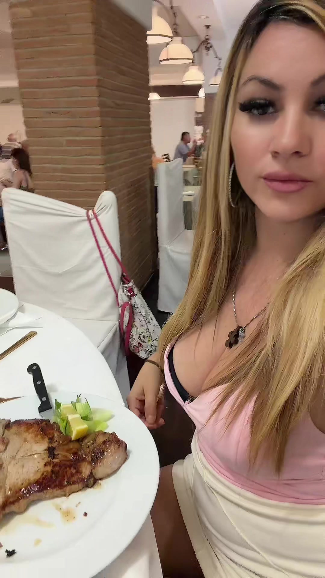 @Elena Chebaru