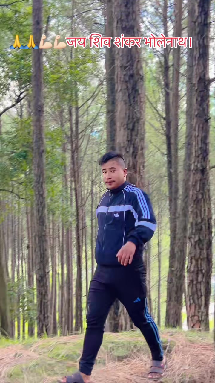 @झाक्री रोबिन लामा