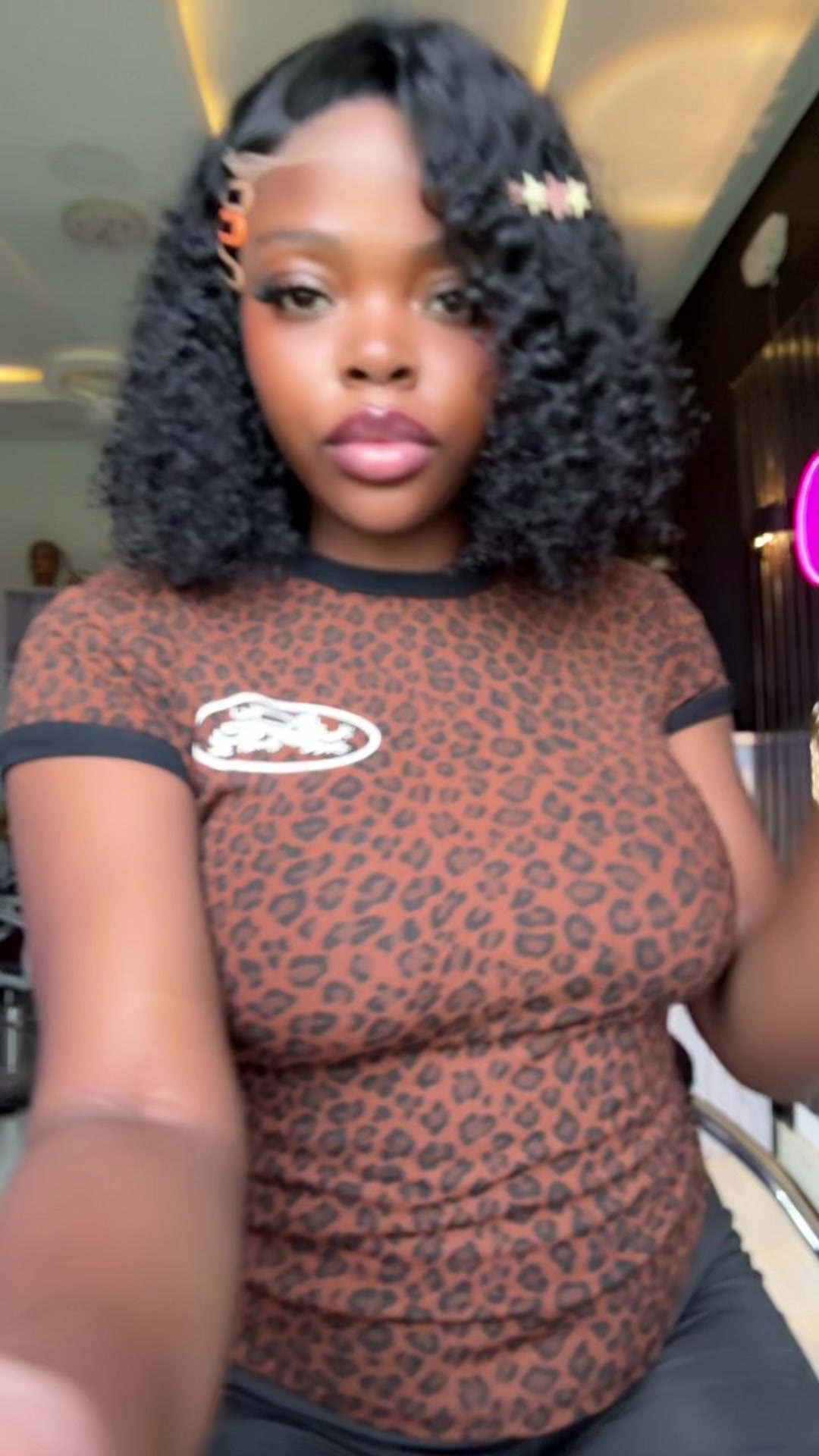 @CRYSTALS BY TONI(HAIR BRAND)