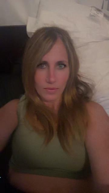 @TruckerQueen77