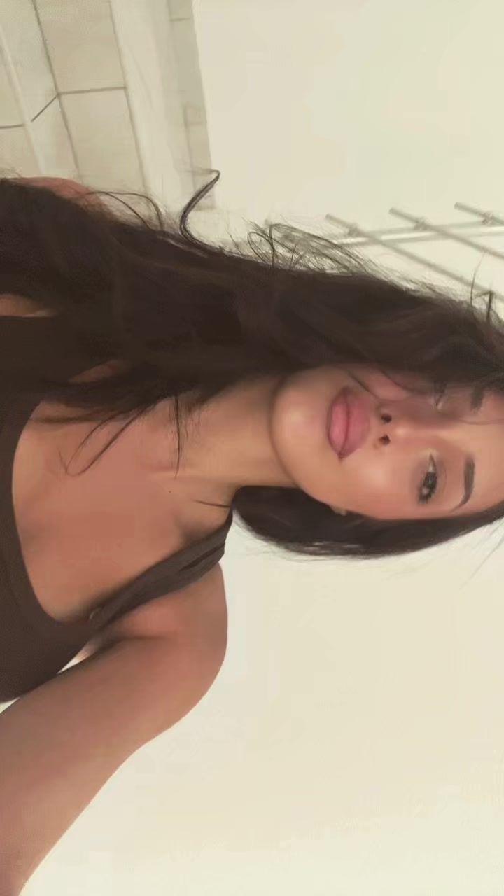 @isidora