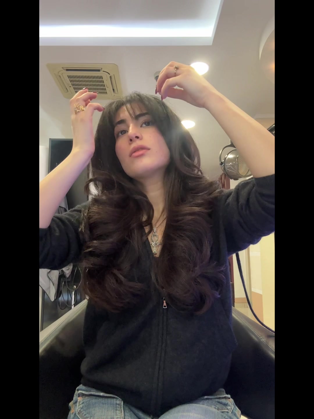 @Sabrina