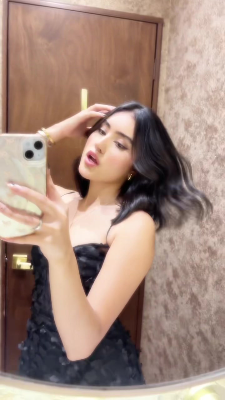@Karina.leonnn