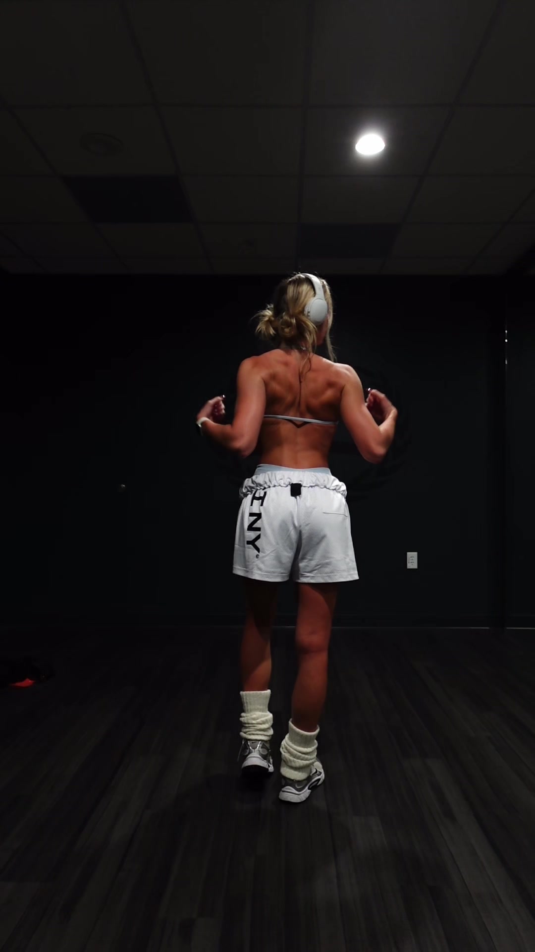 @laurenbairfit