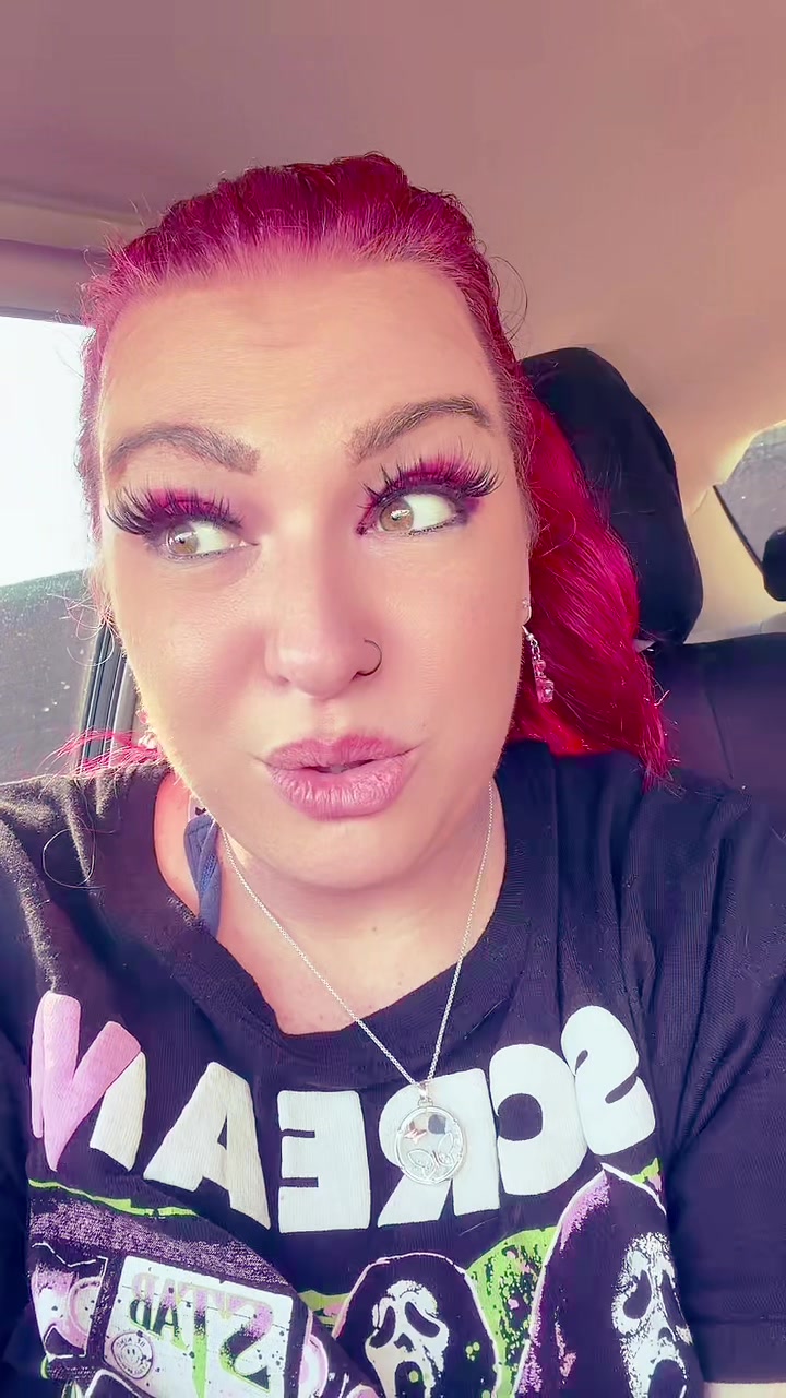 @💣🧨💥 That One Girl859 💣🧨💥
