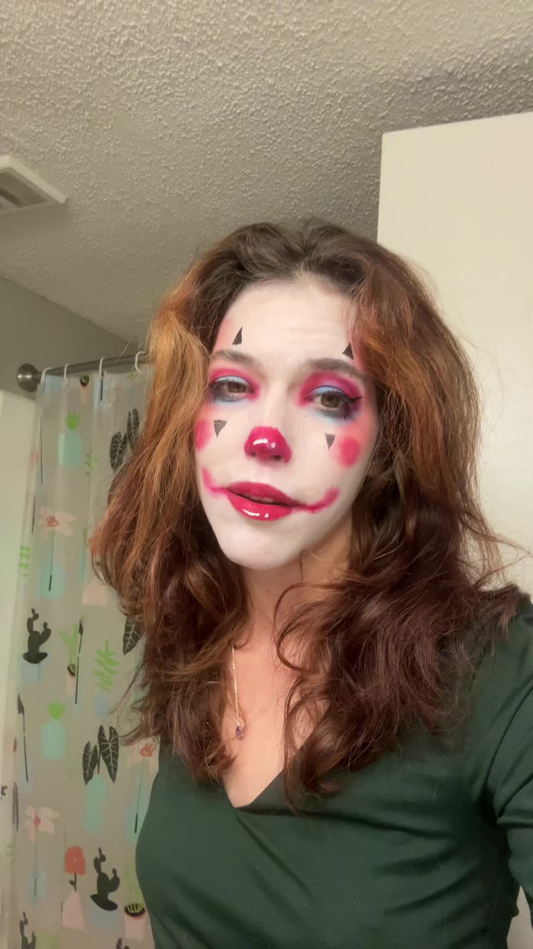 @_thatclowngirl_