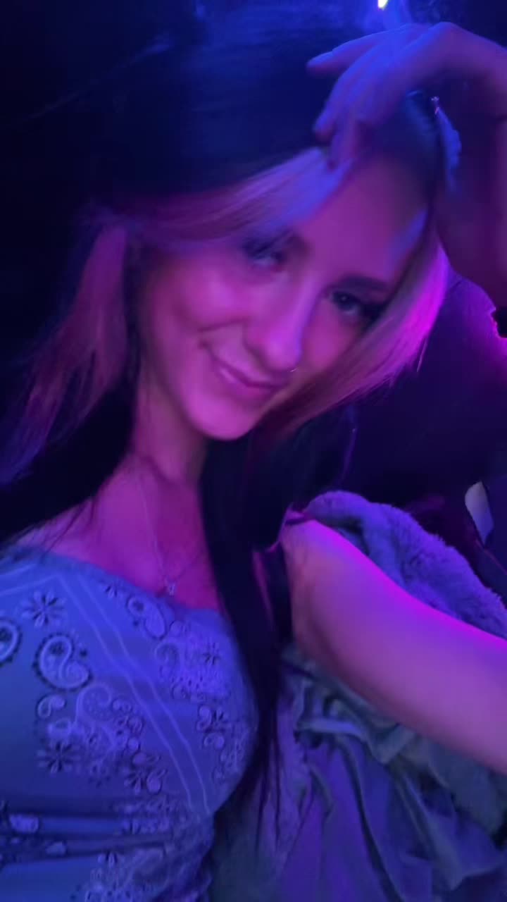 @𝑩 𝑴𝑶𝑵𝑬𝒀 🎱♦️