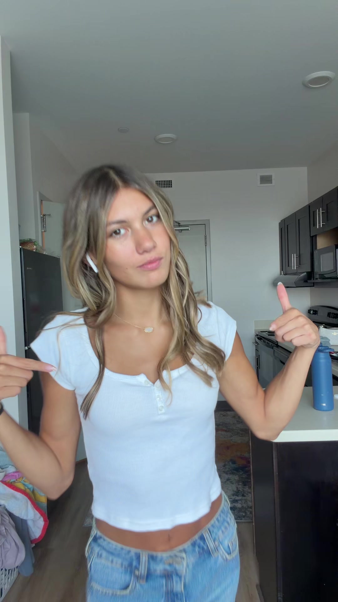 @theleahmae