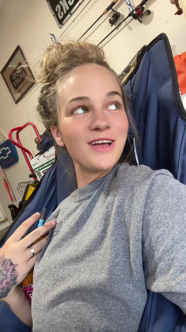 @Mama-llama