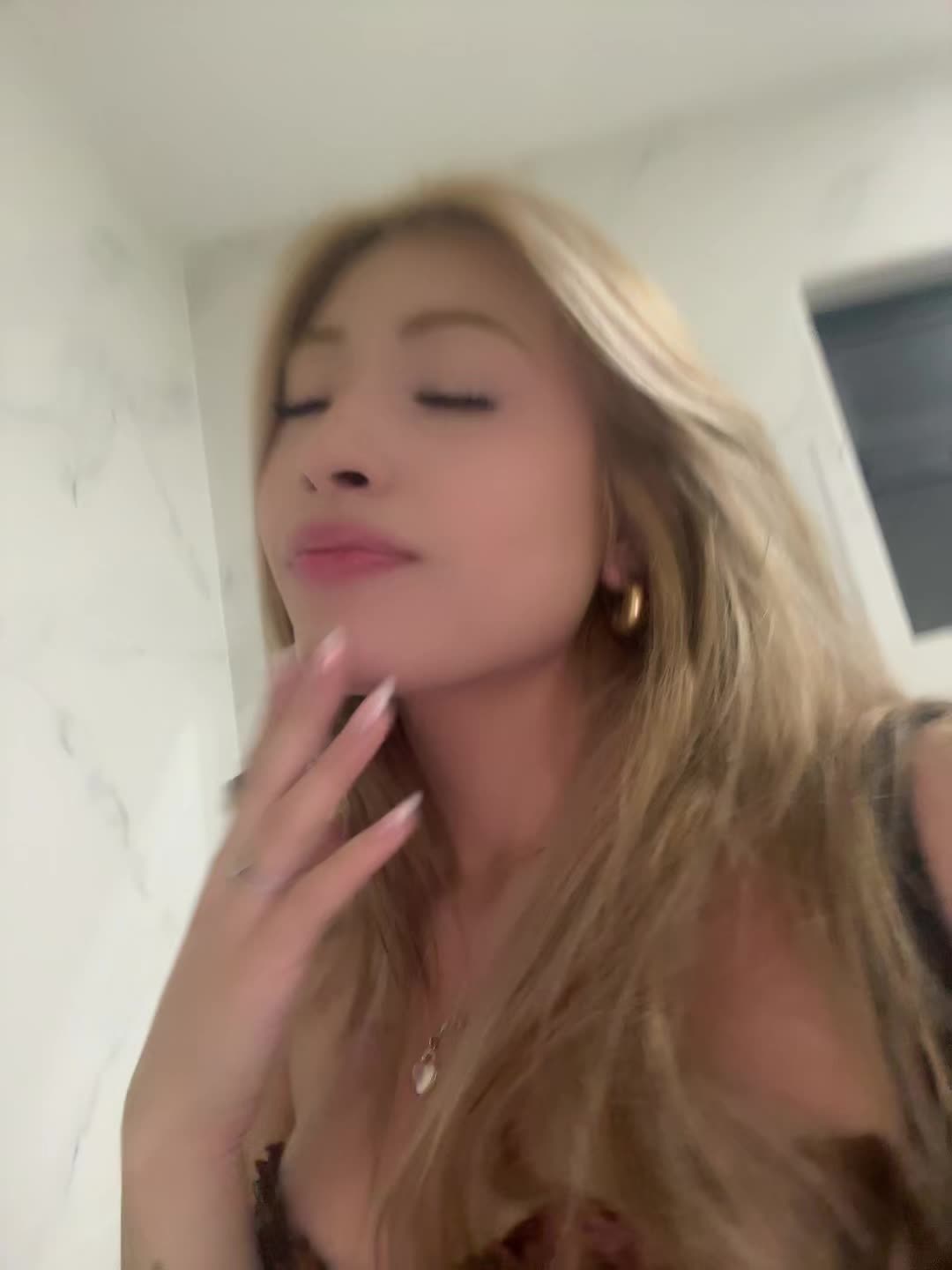 @Emiiiii