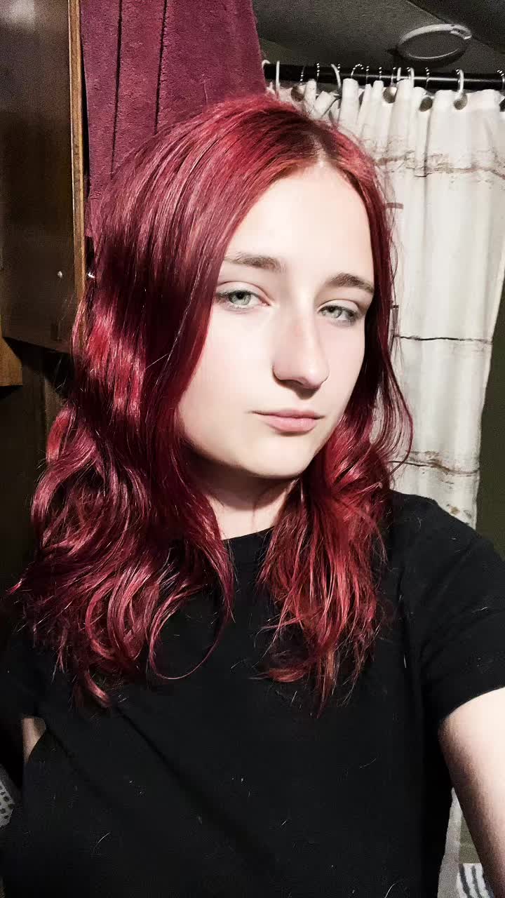 @👻