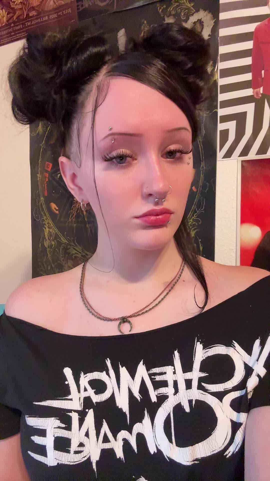 @ʎǝlʎɹ (vic’s version)