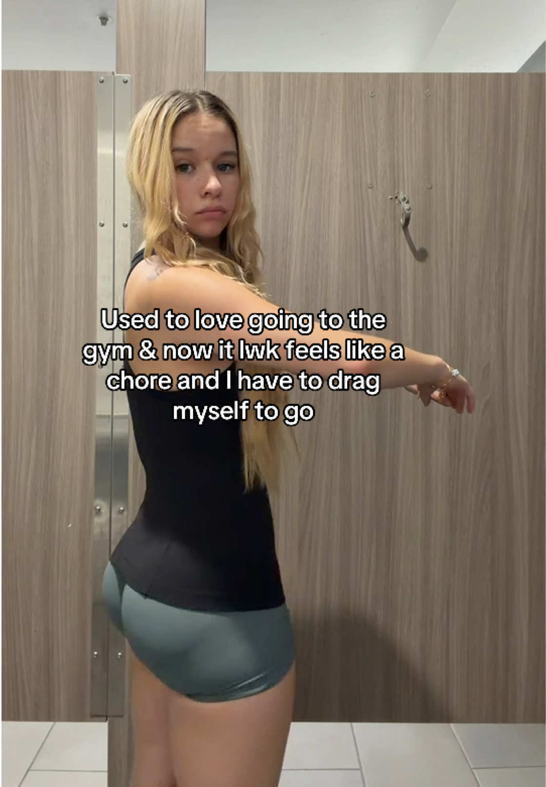 @issadaviss