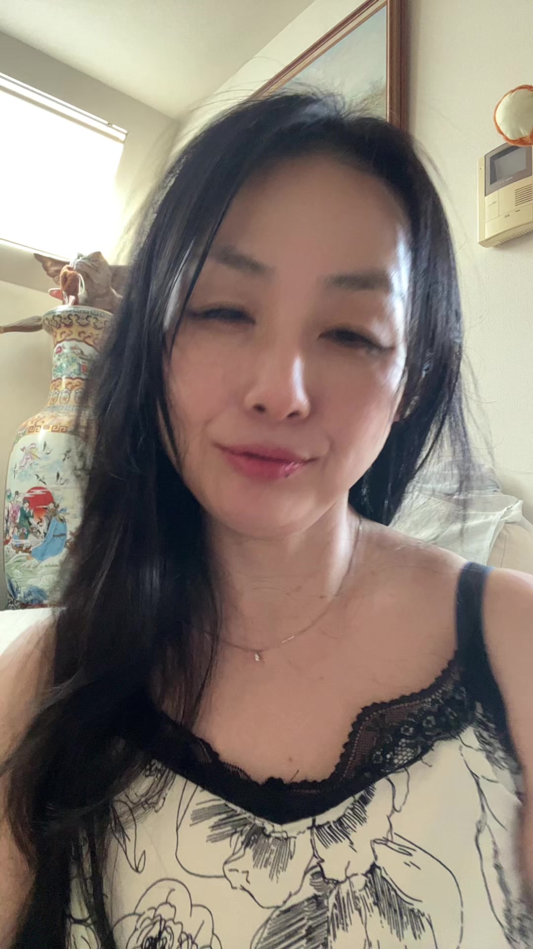 @crazy ERINA 謎の女