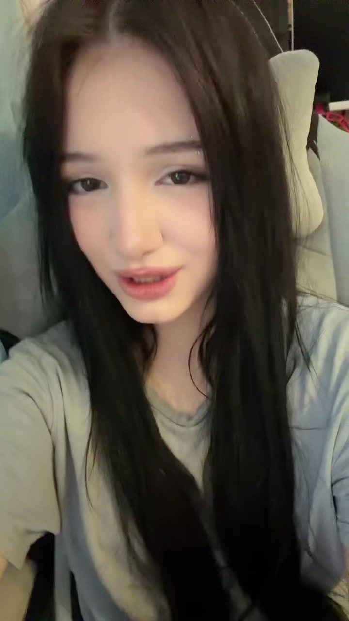 @КошкаКороткиеУшки🍒