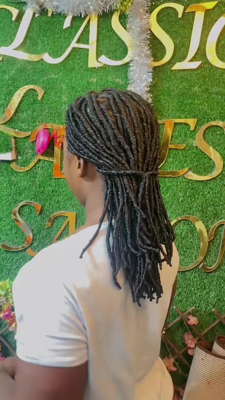 @CLASSIC LADIES SALOON