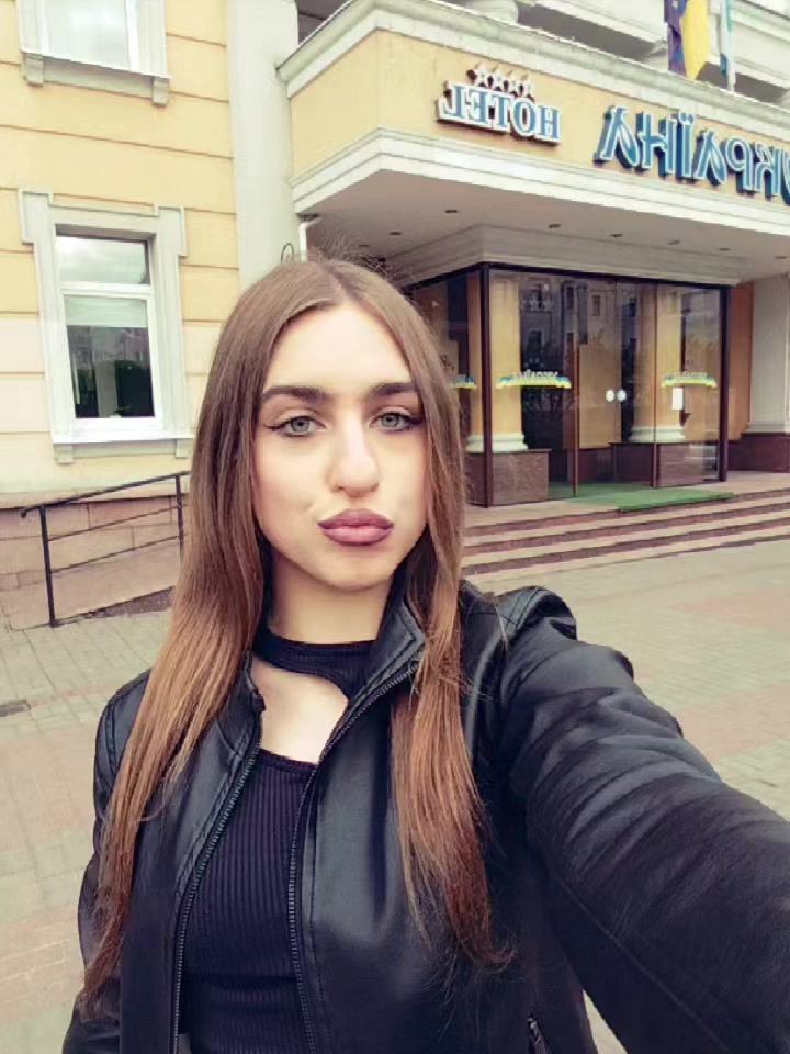 @_sofia.swan_