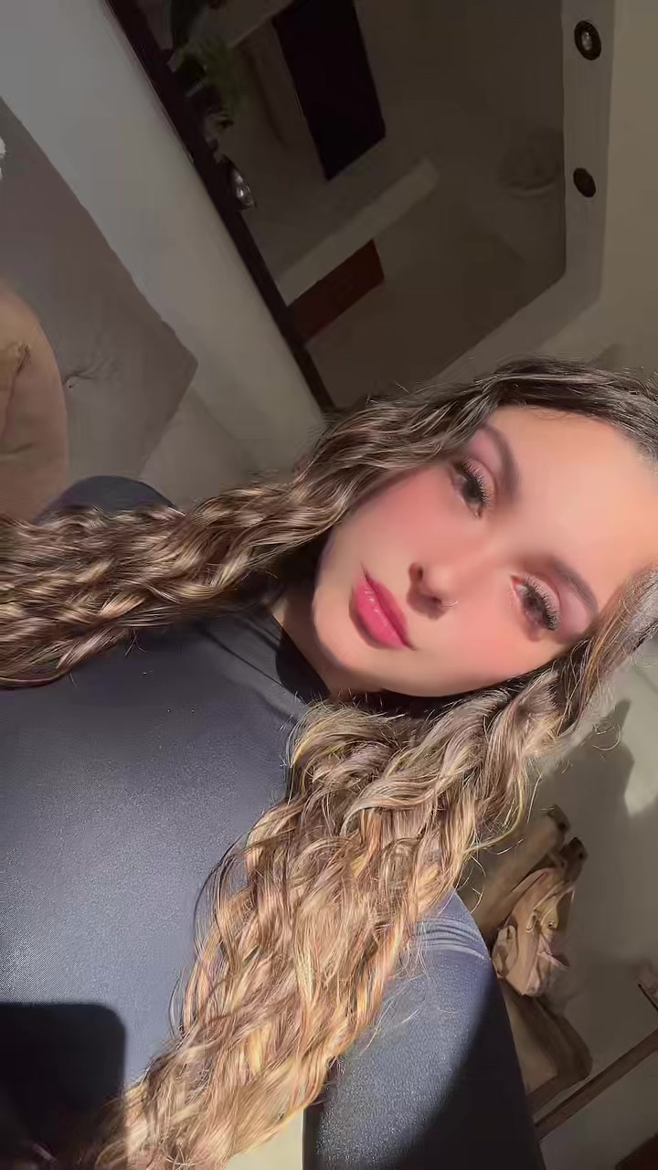 @laura_zimpek