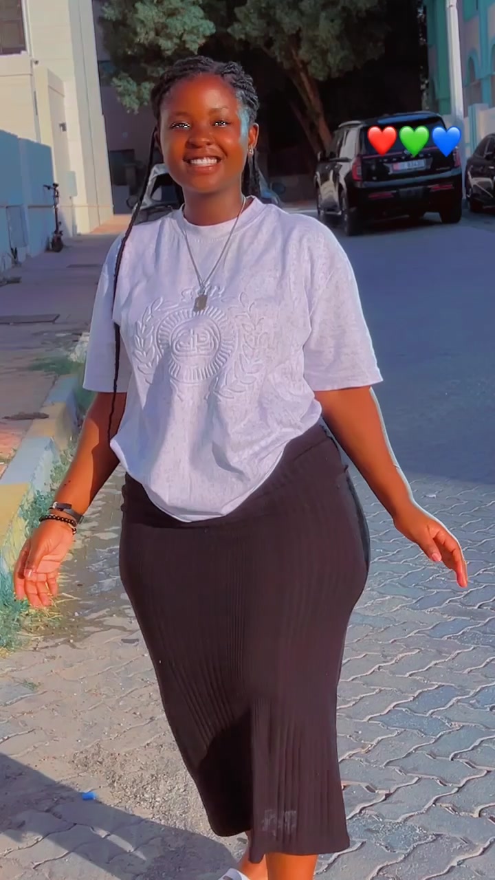 @Julie💥🌸