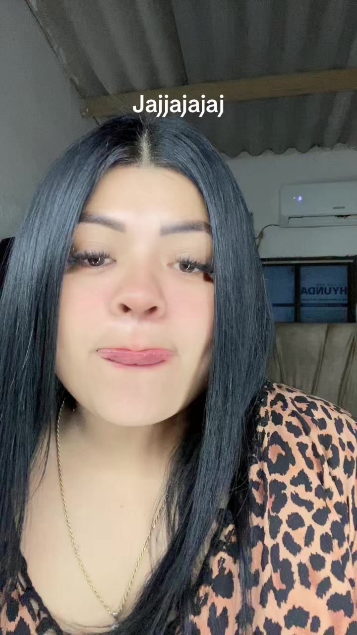 @Elenabrachocambar