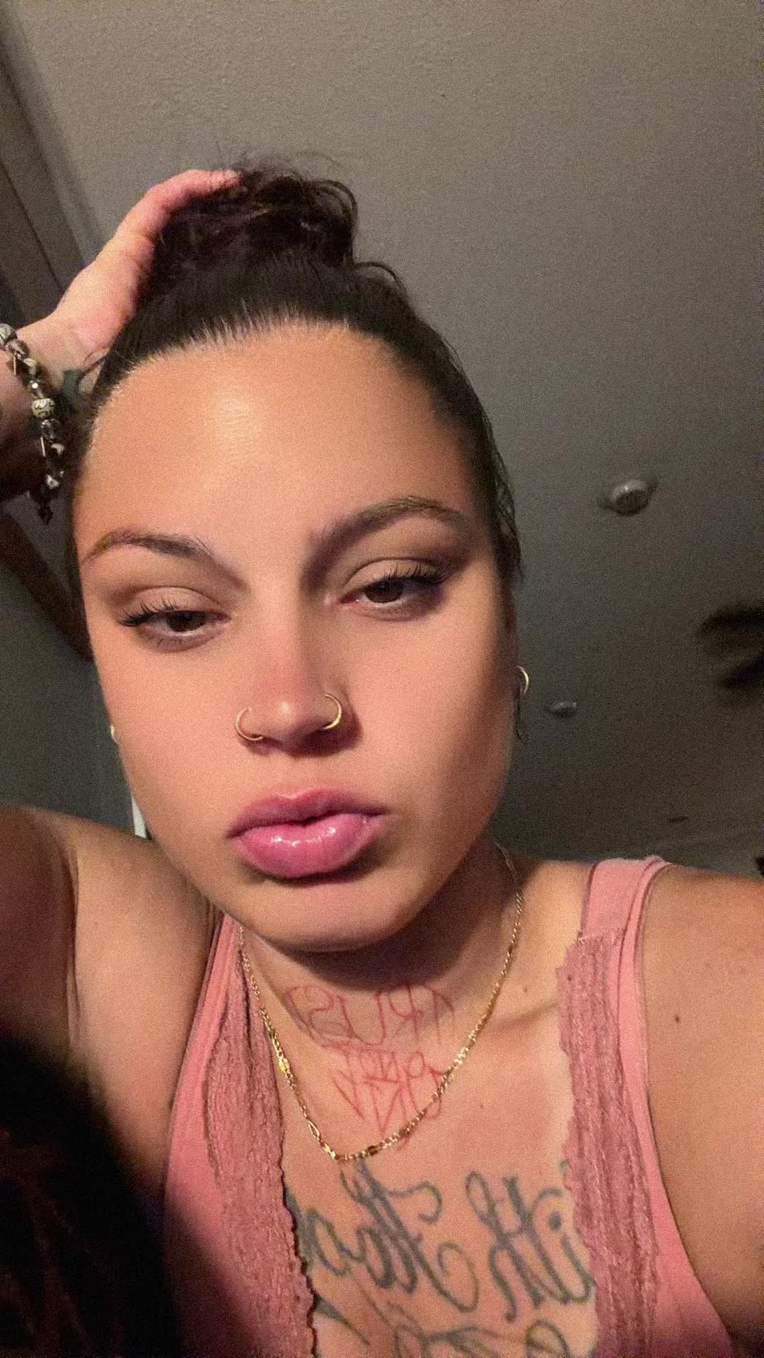 @vconee74