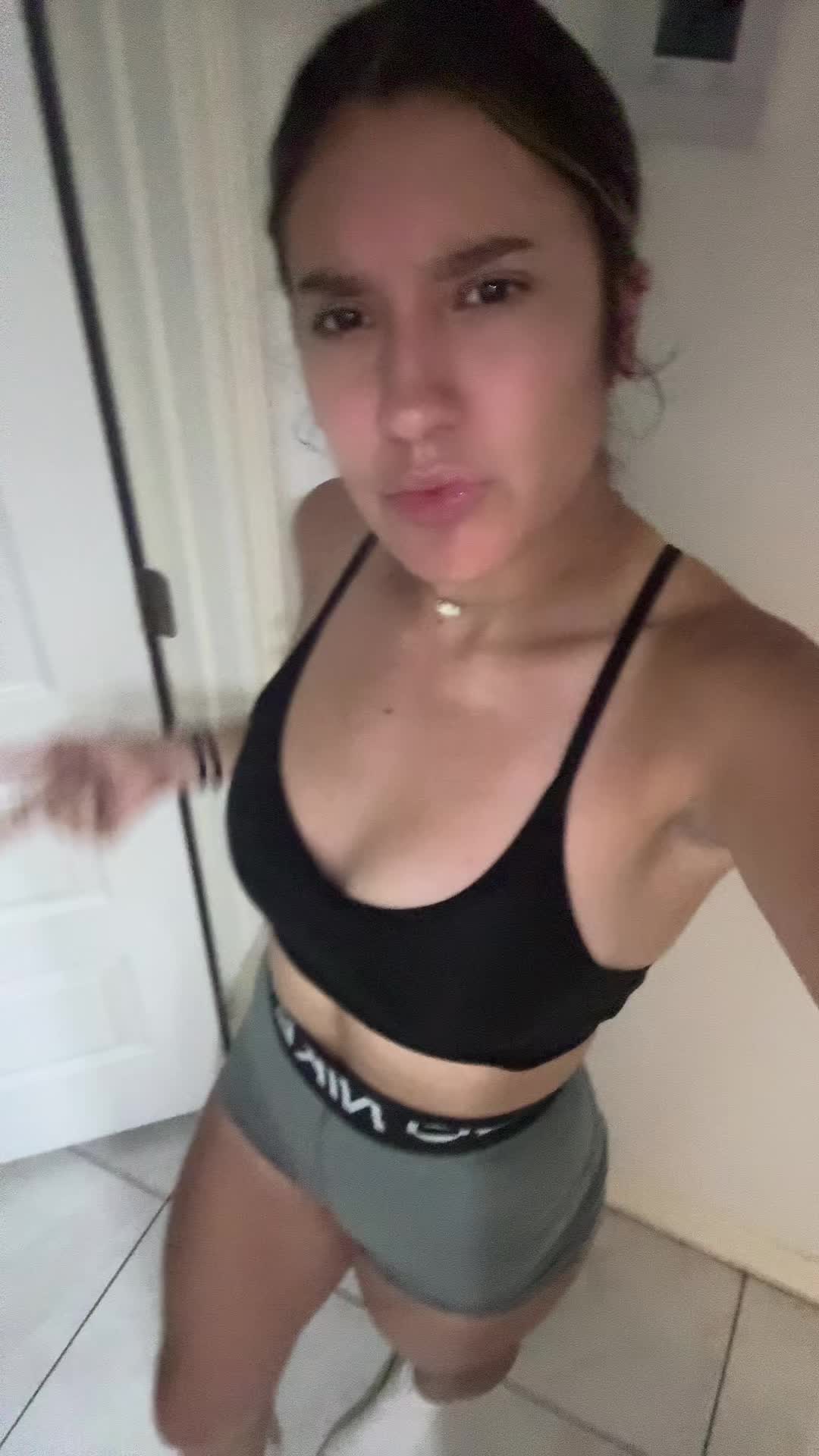 @Sydney Rodriguez