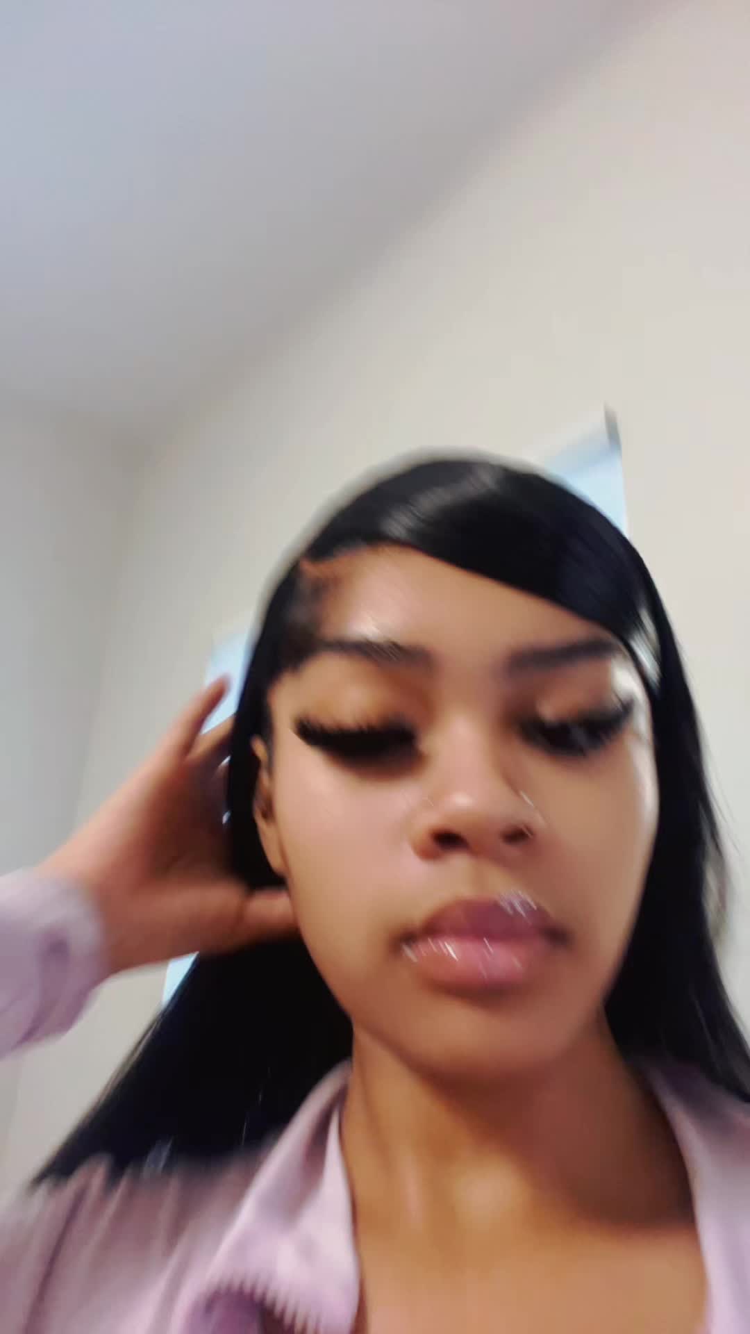 @Nyiaa😘 .