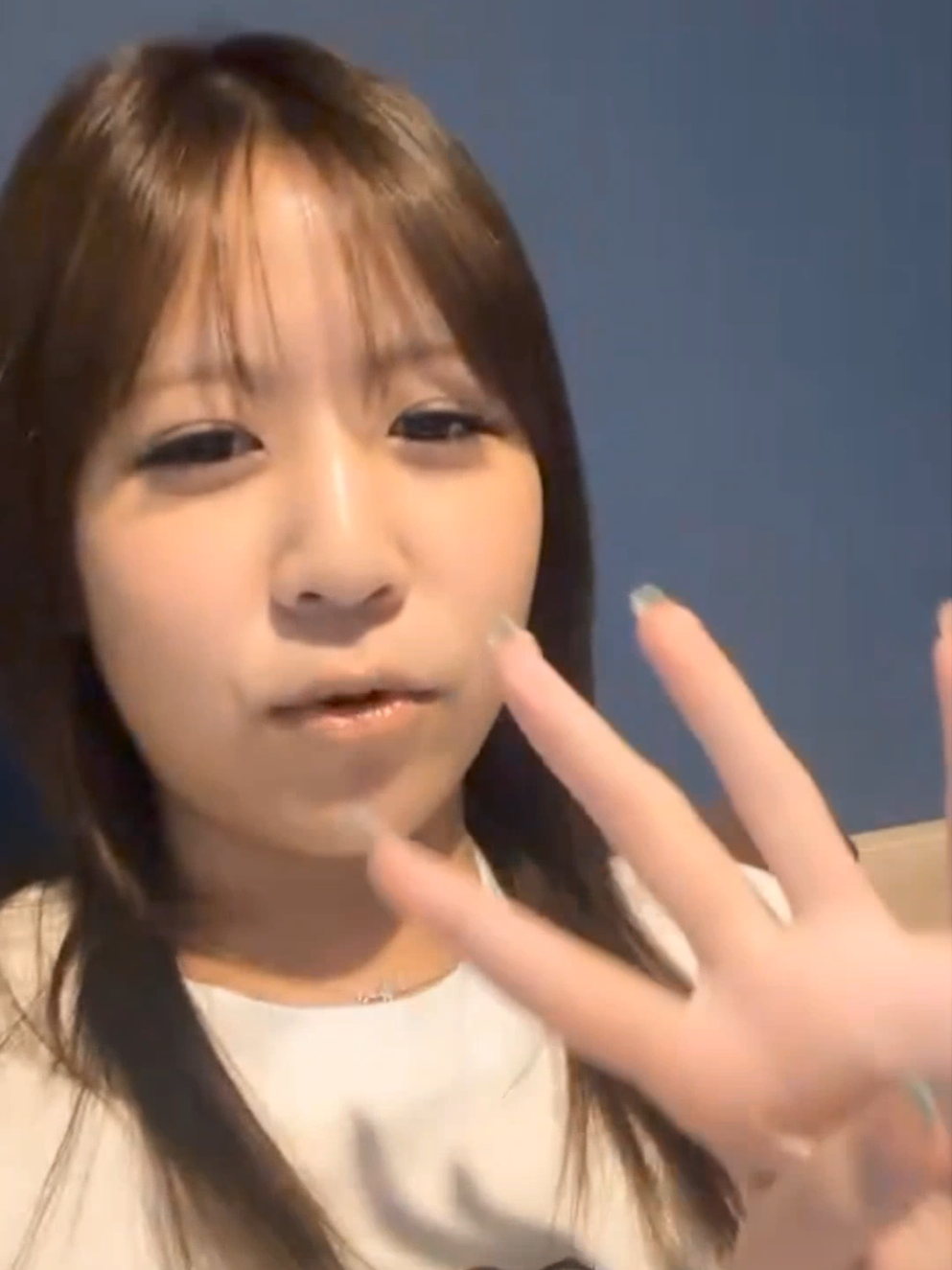 @T