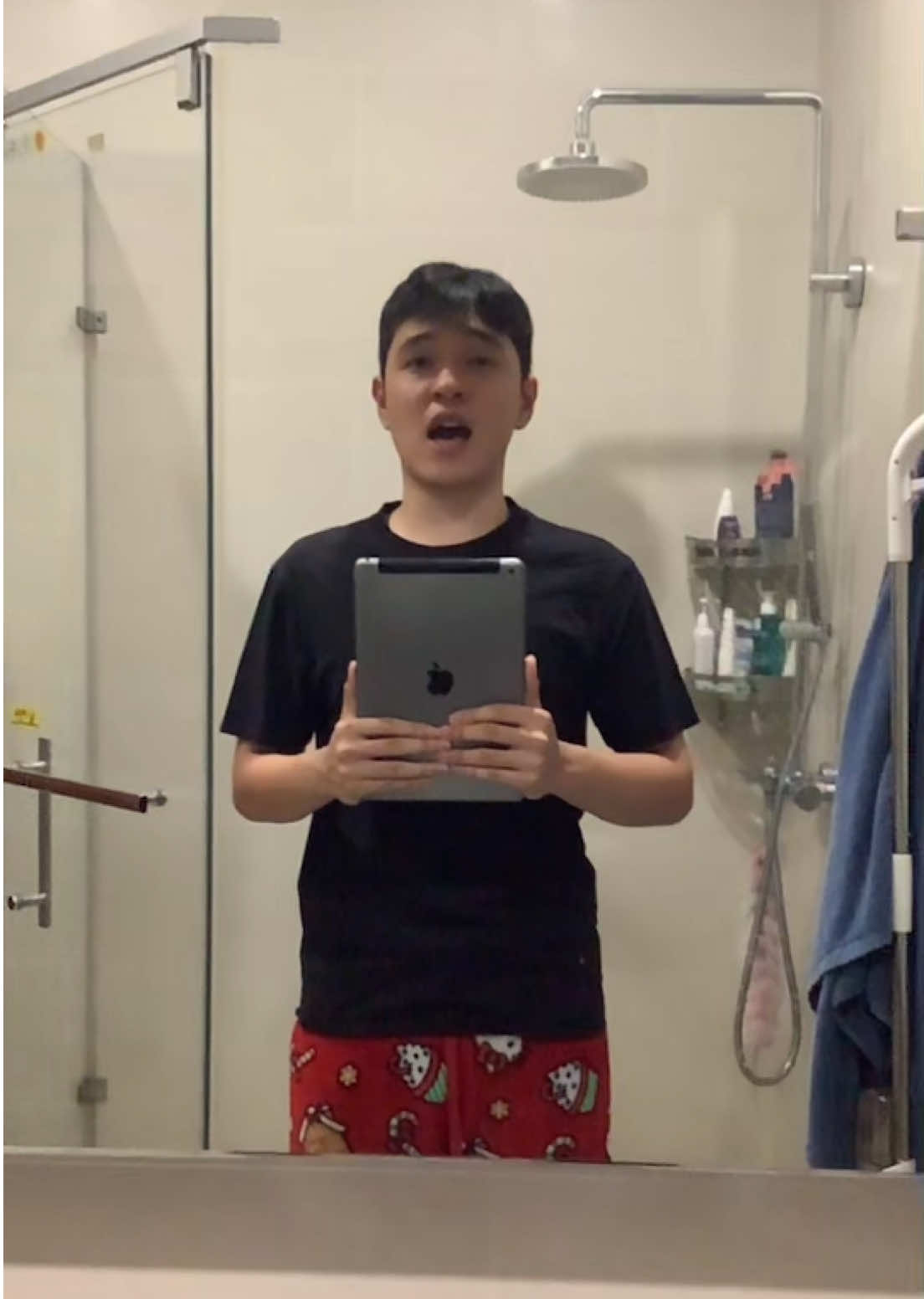 @Nam Ipad Kid 📱