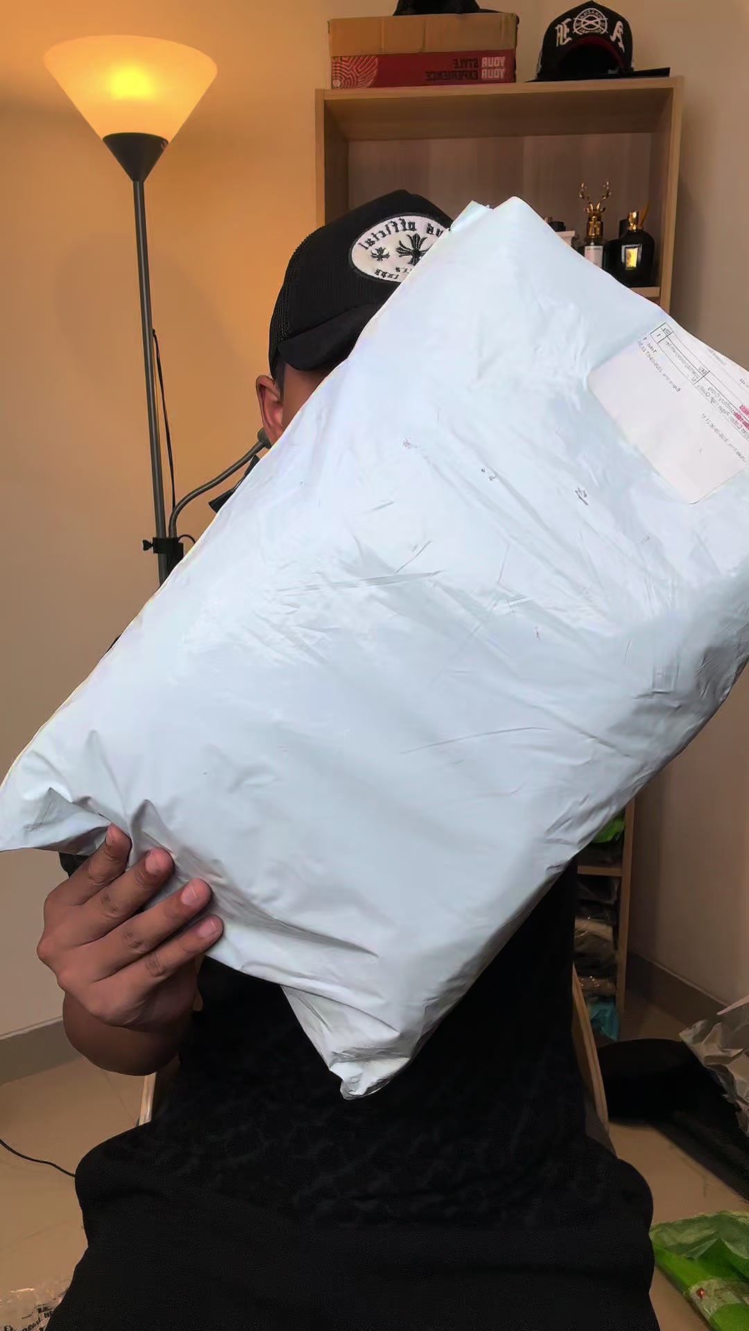 @𝘼𝙛𝙛𝙨𝙝𝙤𝙥_