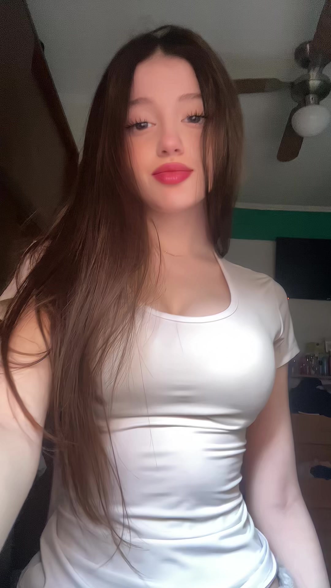 @isidora