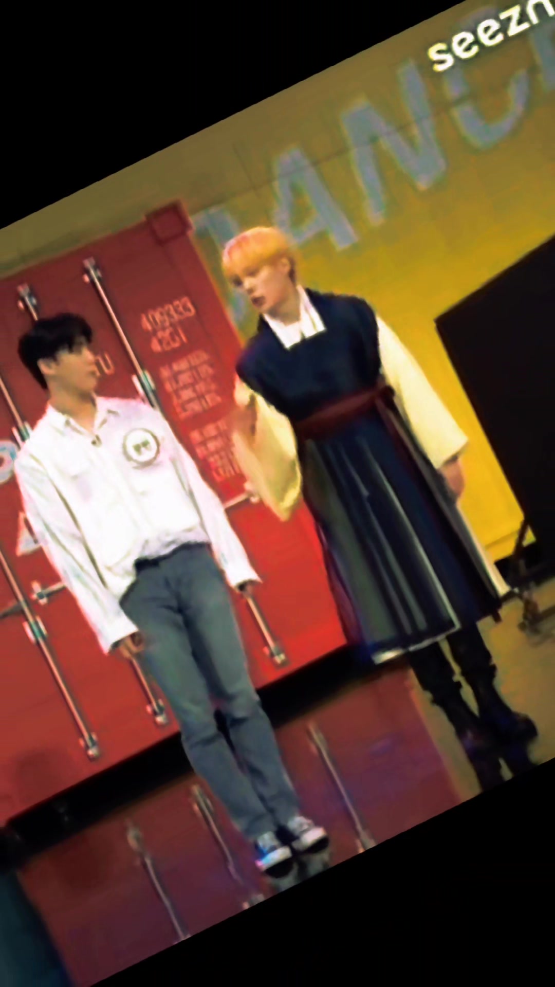 @CÁPSULADELOSRECUERDOS:MOONBIN