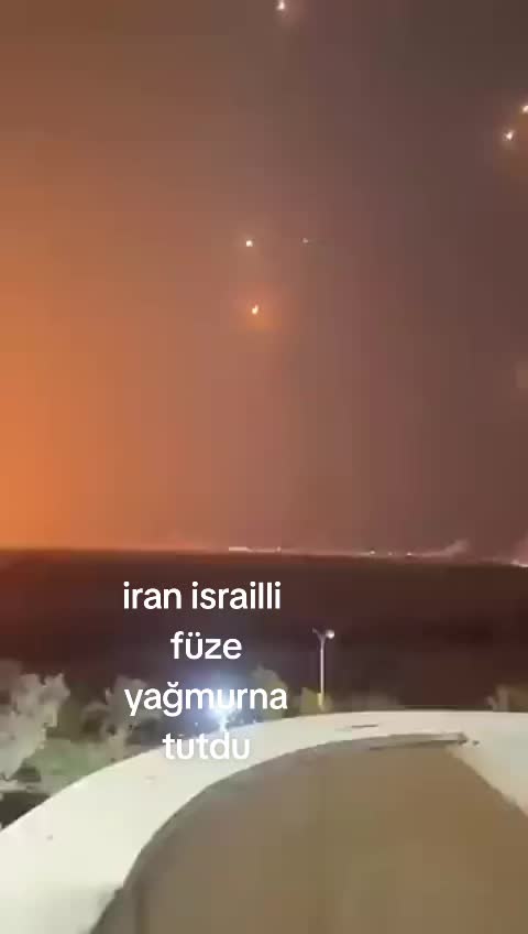 @🌍