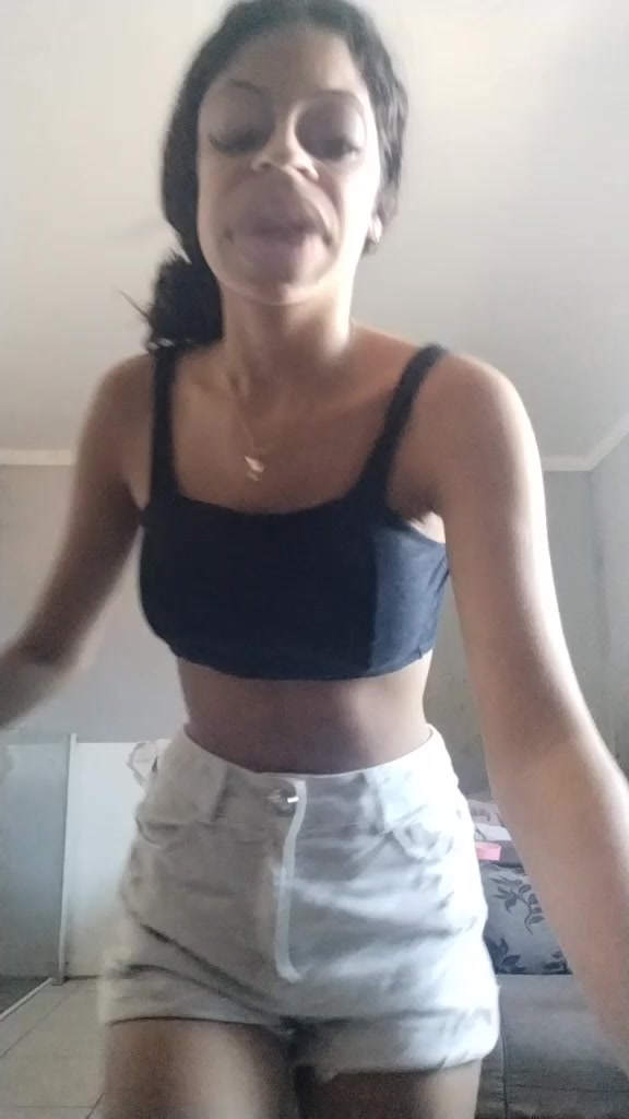 @lara bergamini