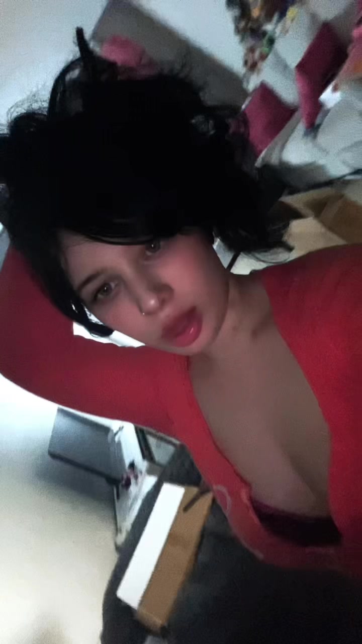 @Bee