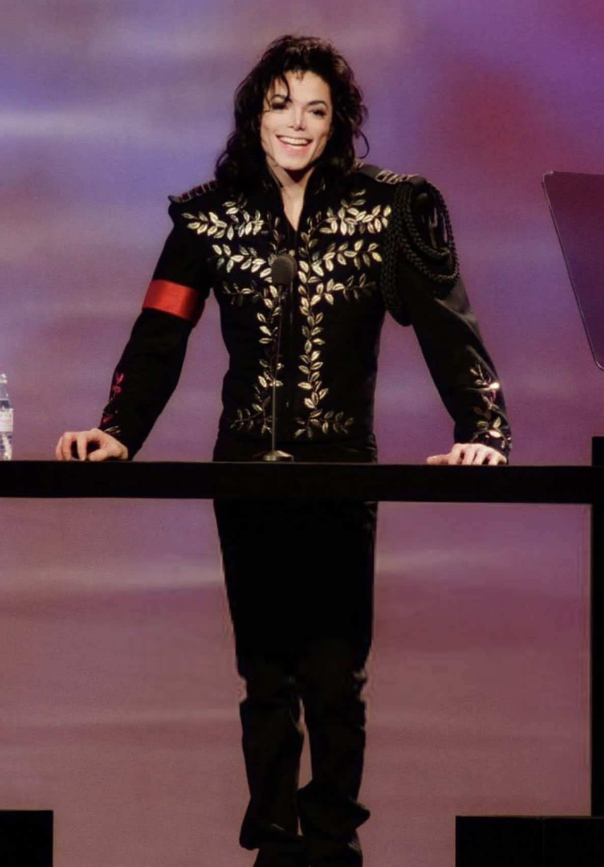 @thepinkmoonwalker