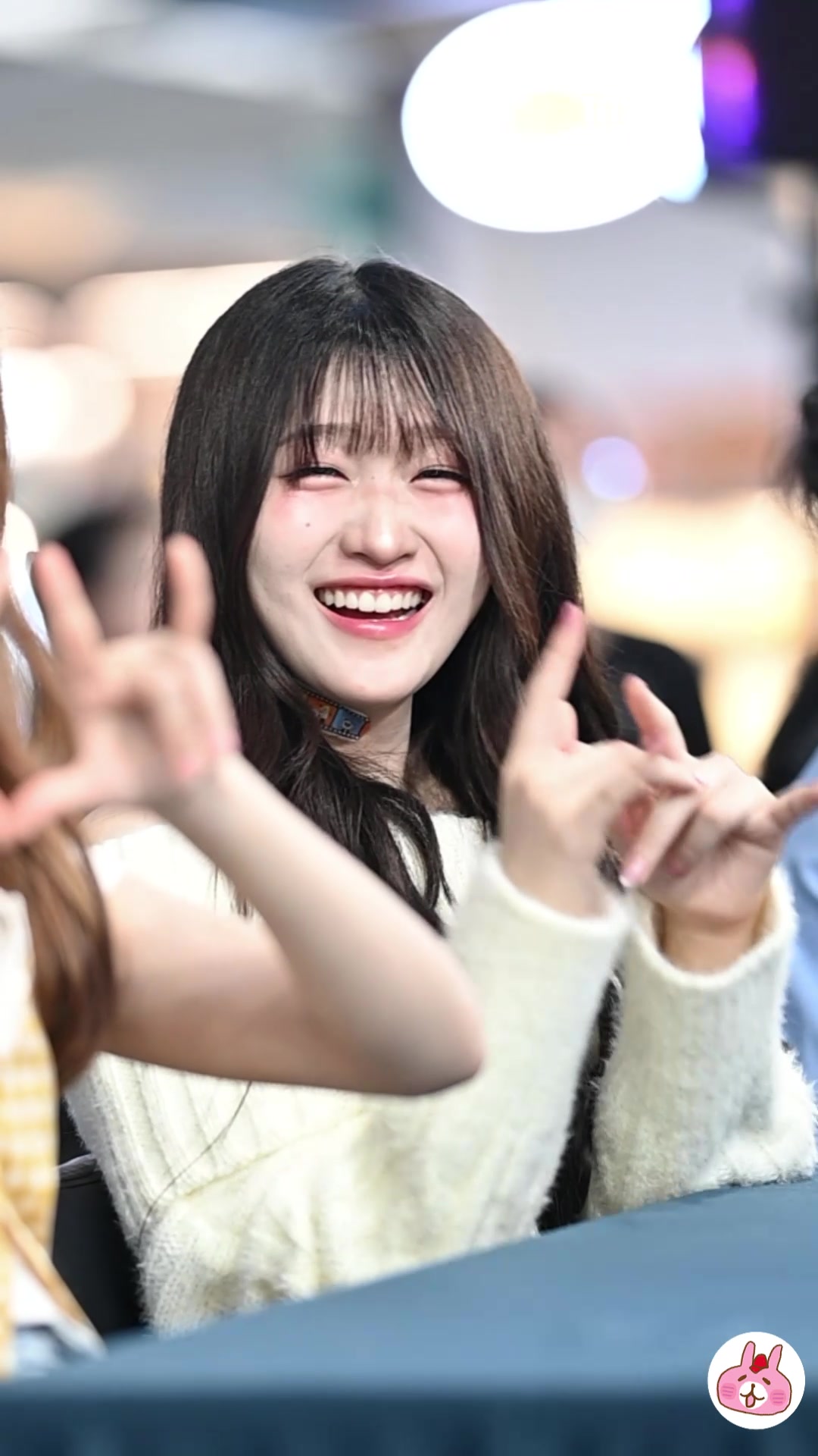 @จฮก