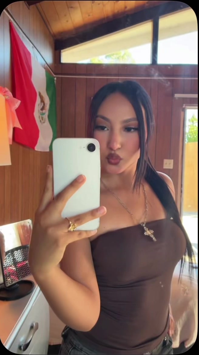 @ℳ𝒶𝓇𝒾𝒶🌷💋