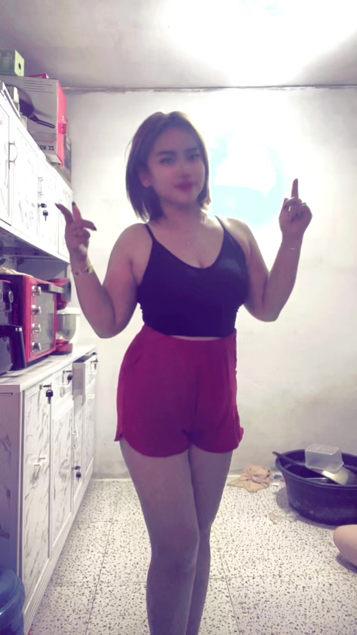 @julia frinella sari