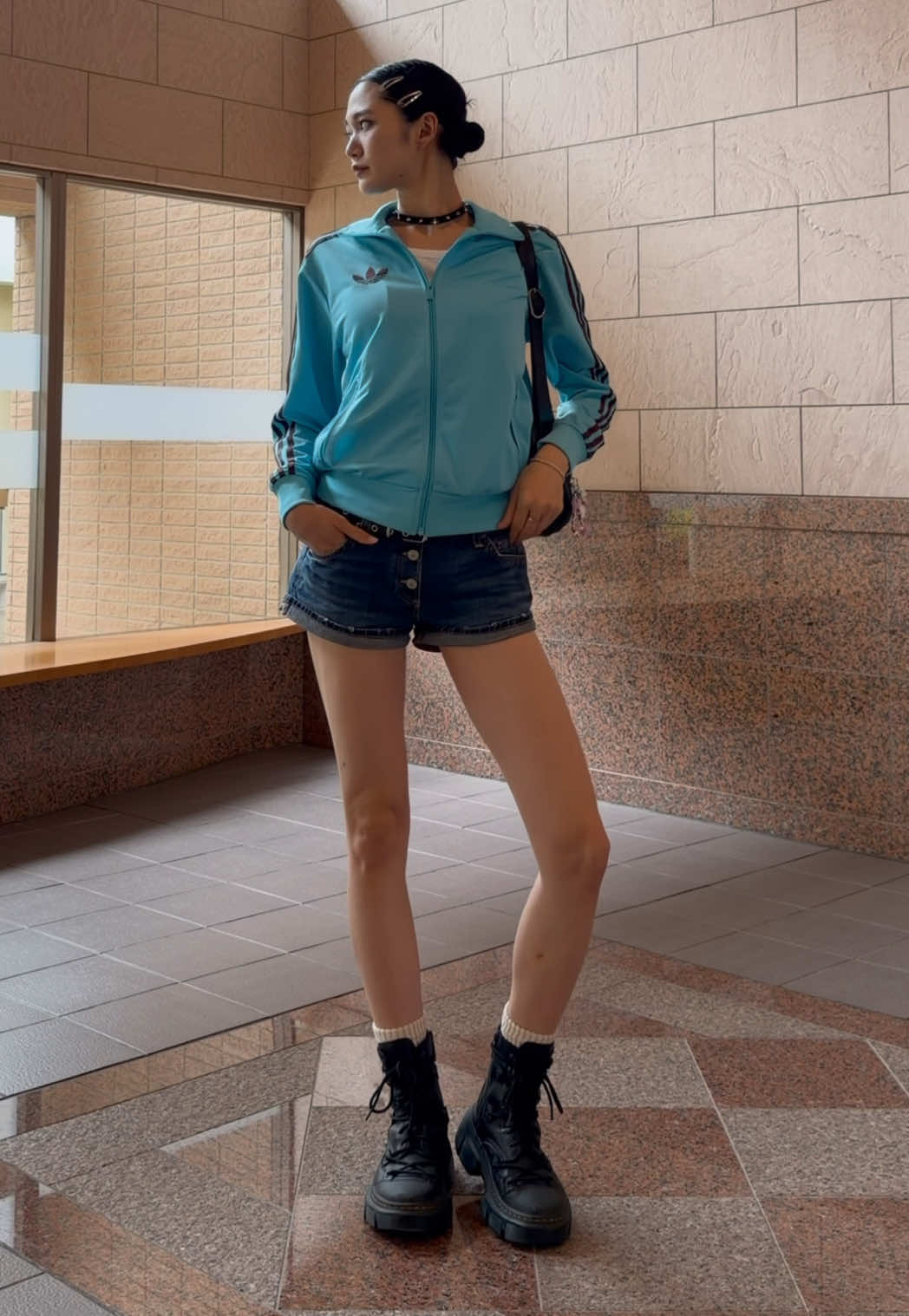 @コノ
