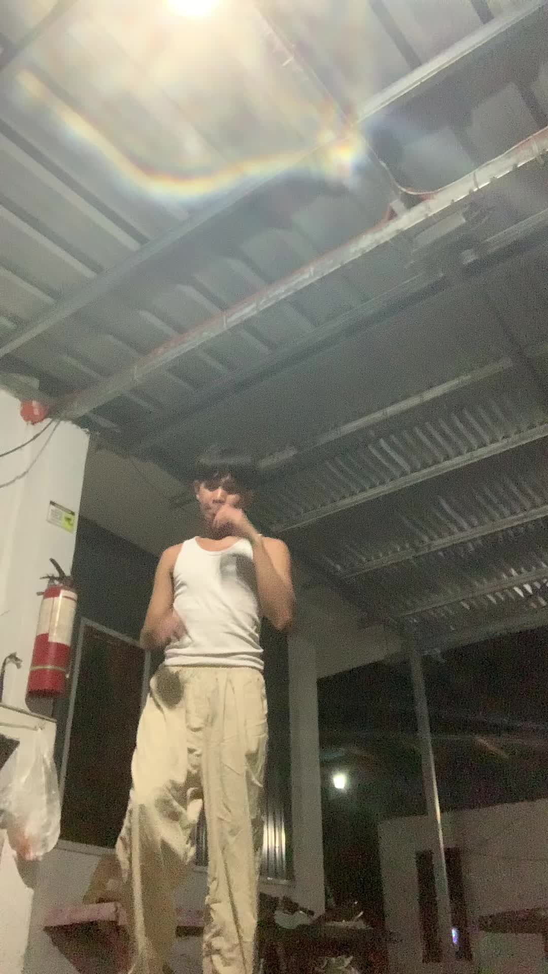 @Sheduu_
