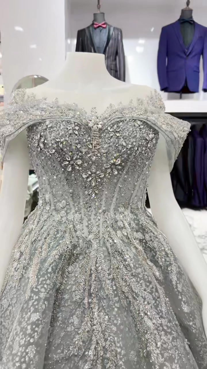 @Panthakhin Wedding Dress Yng