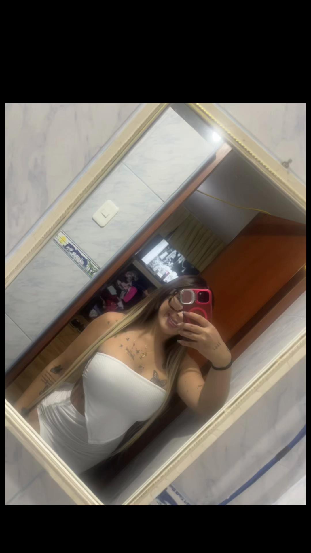 @valeria reyes
