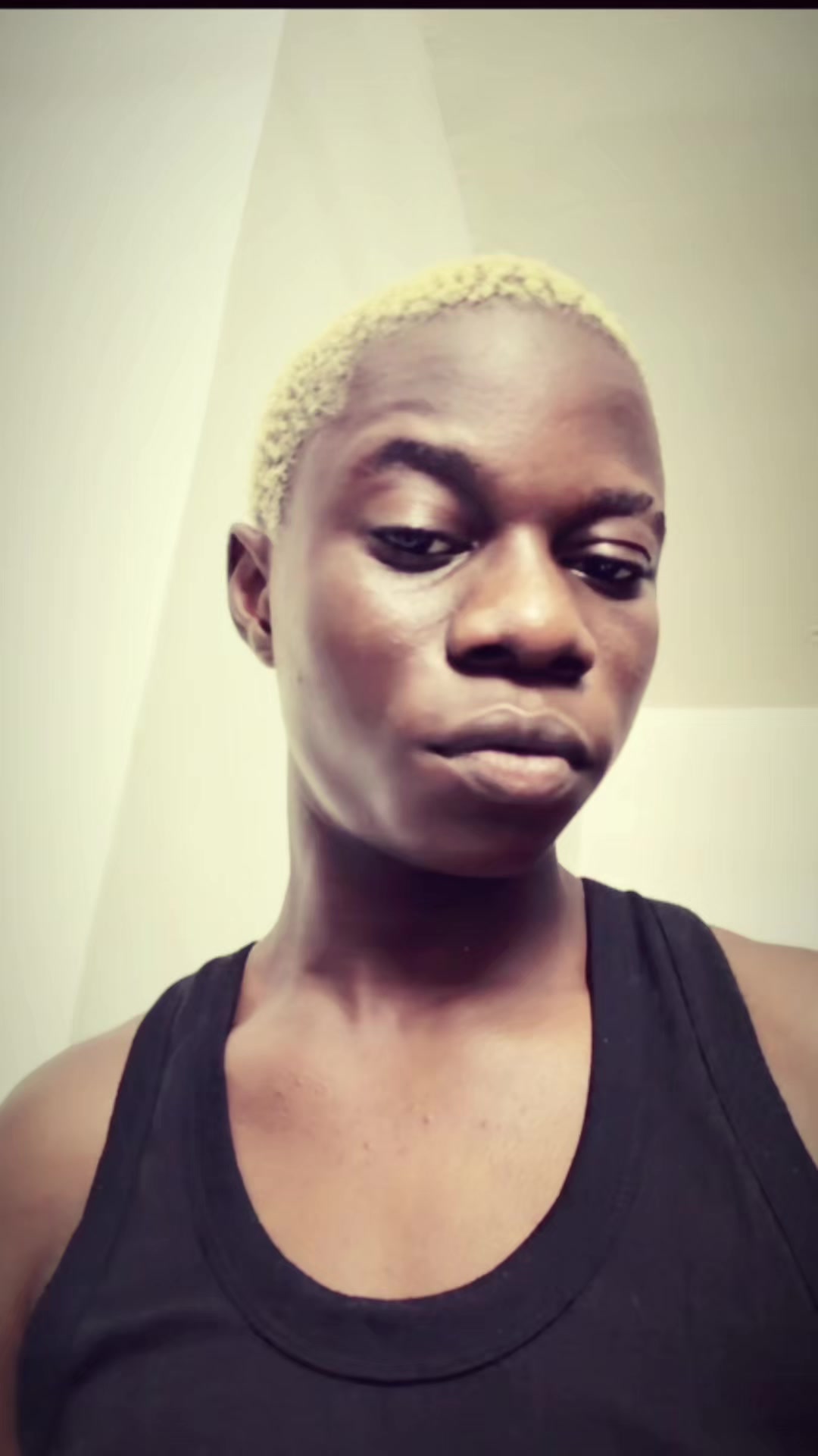 @KUNLE🤍✨