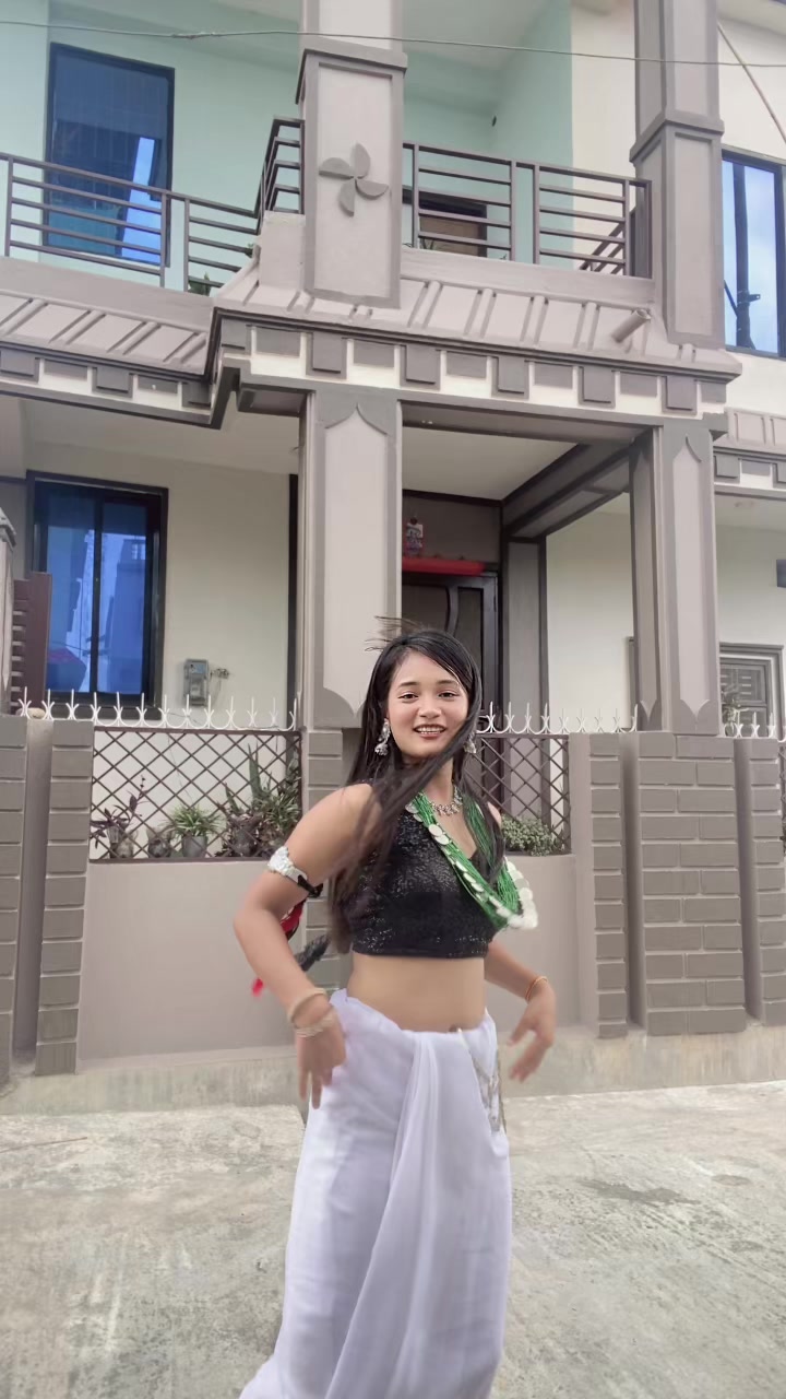 @आशिका💕