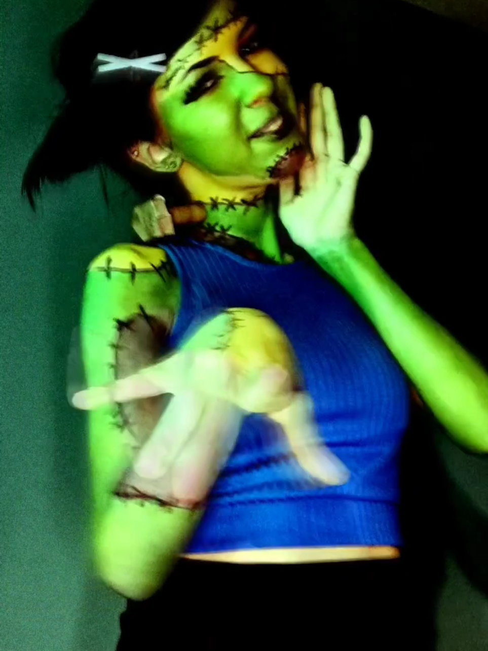 @r3.n0y2
