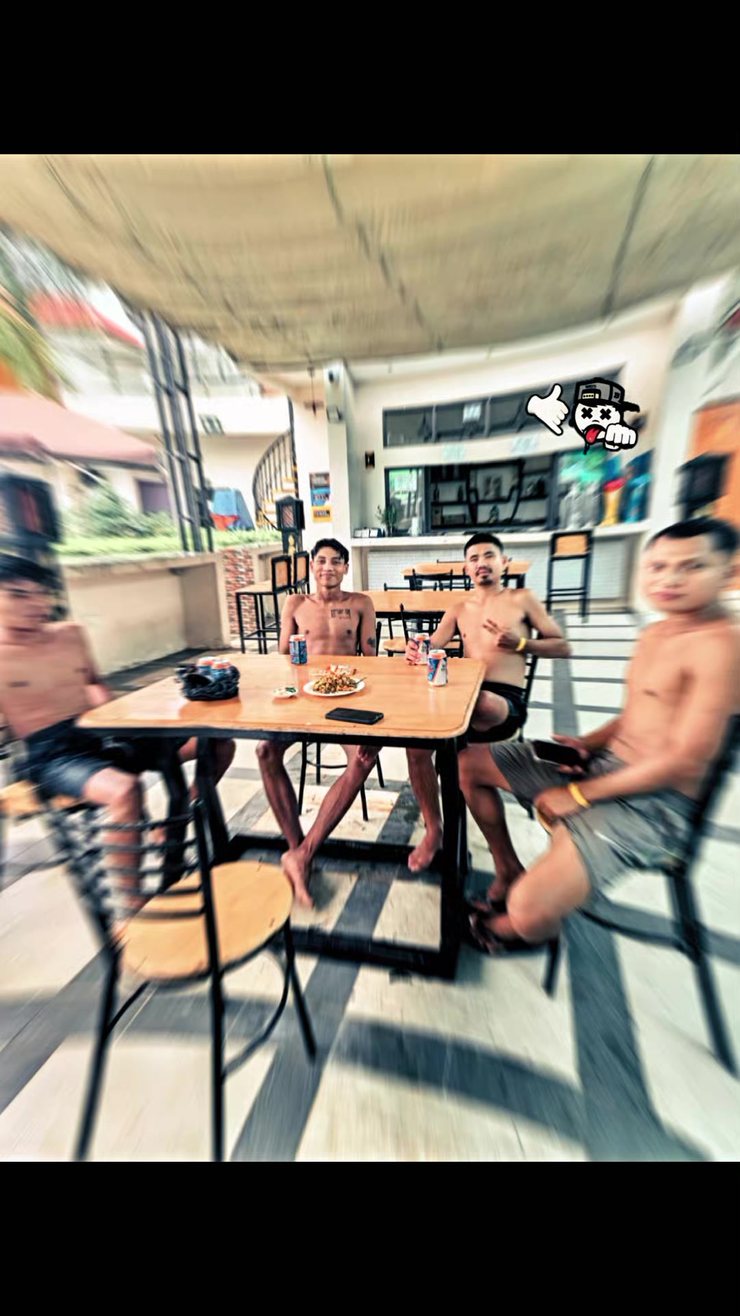 @Hla Zaw