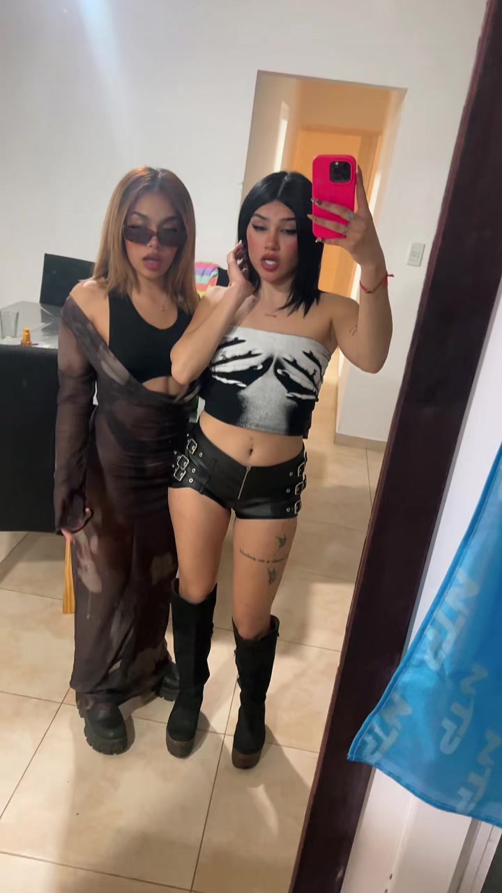 @Micaela