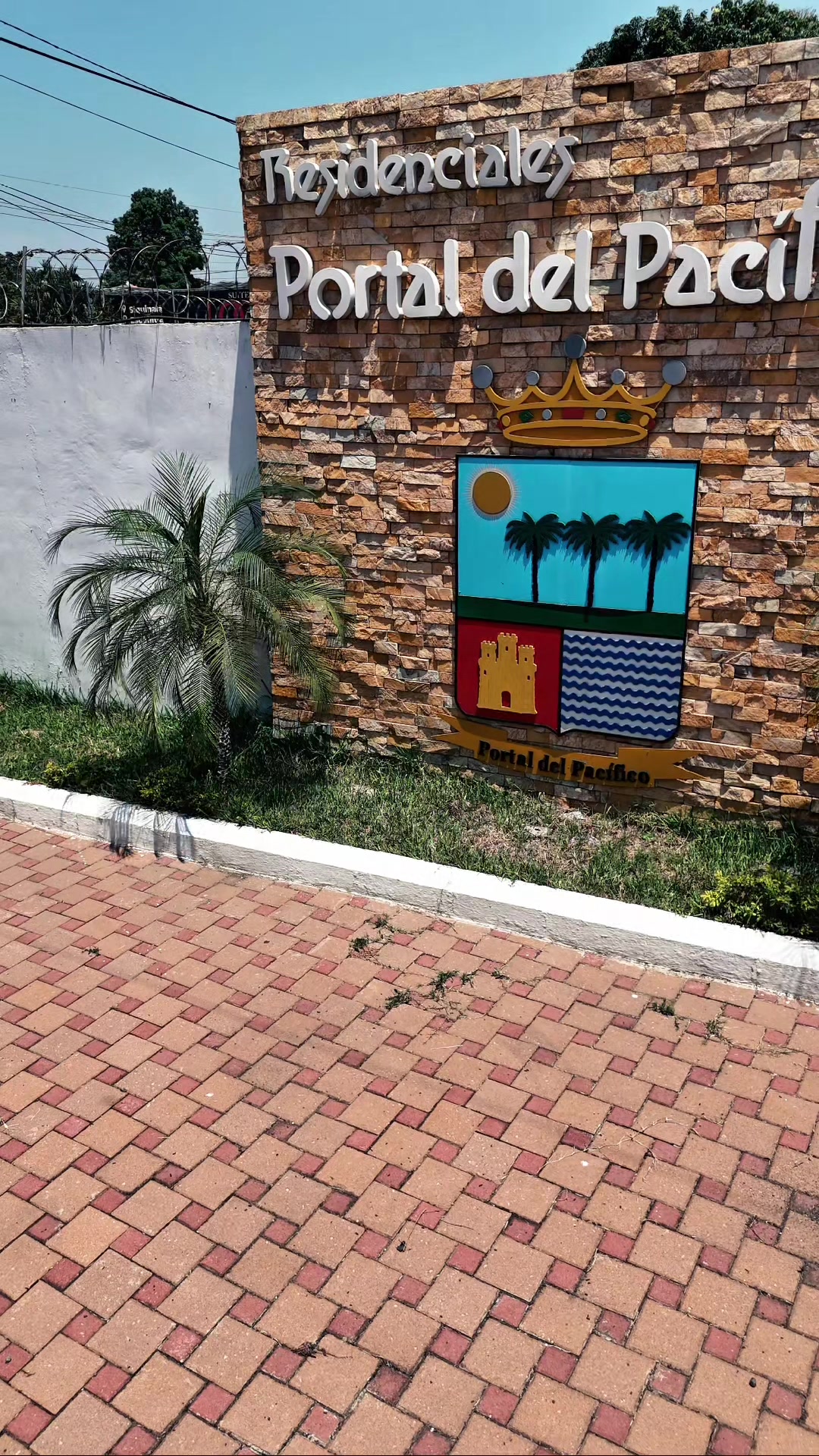 @MARTÍNEZ WILLIAM BIENES RAÍCES