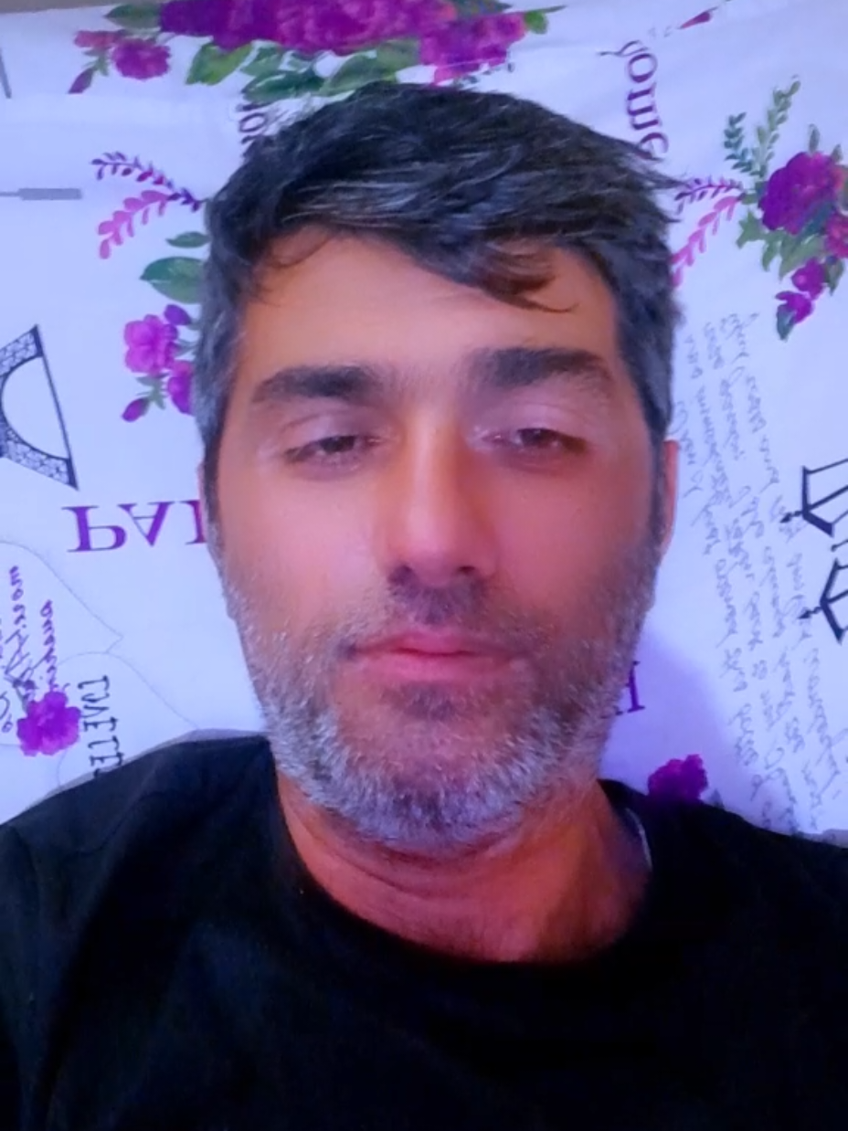 @Ruslan Kameraman